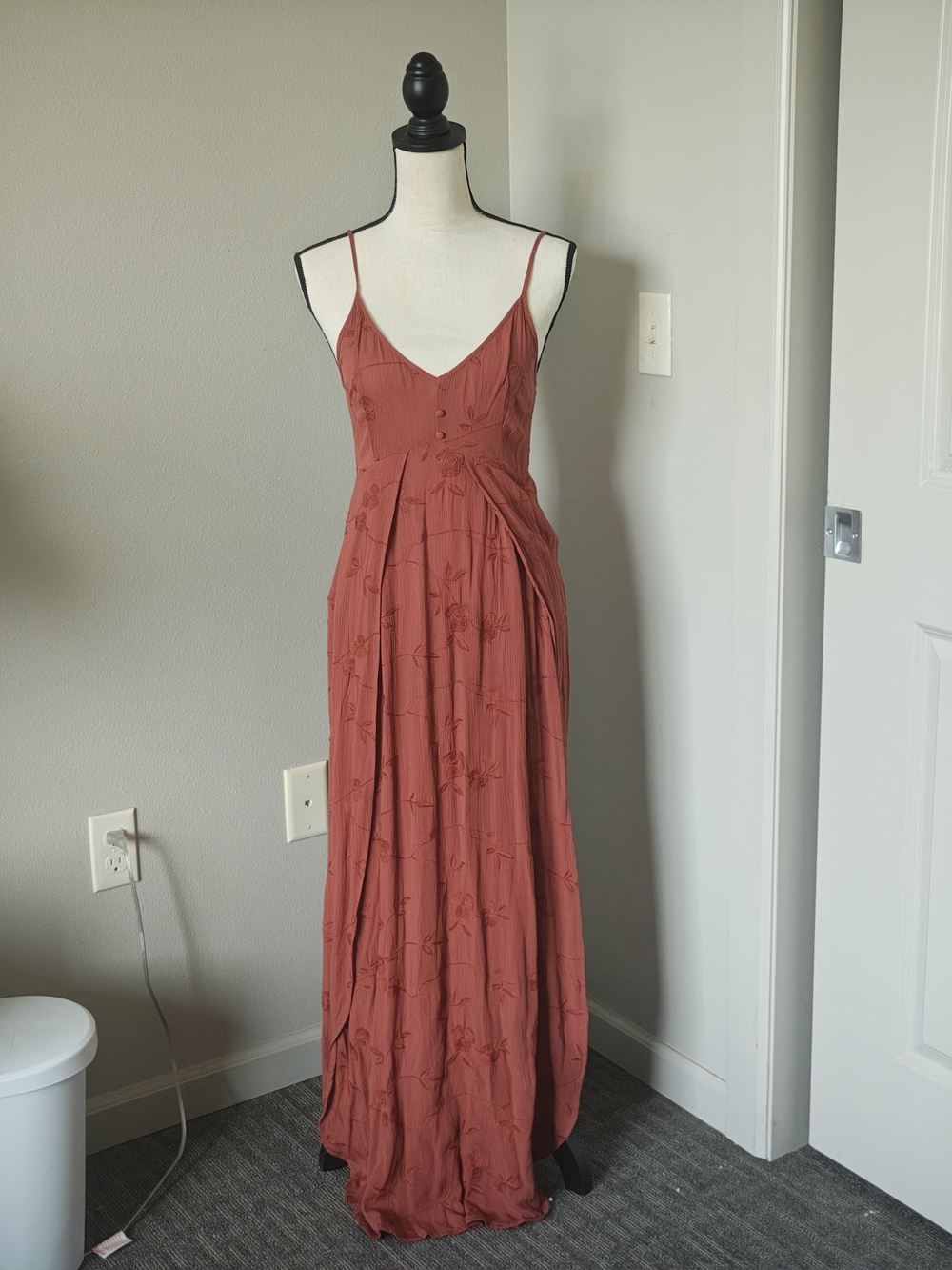 Forever21 Rust Red Embroidered Maxi Dress Large